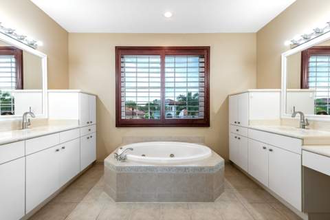 112 Isola Circle, Royal Palm Beach FL - photo 23 of 54