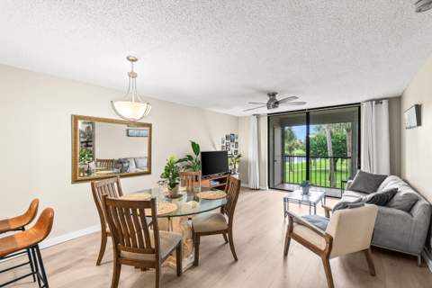 5370 Las Verdes Circle #209, Delray Beach FL - photo 7 of 30