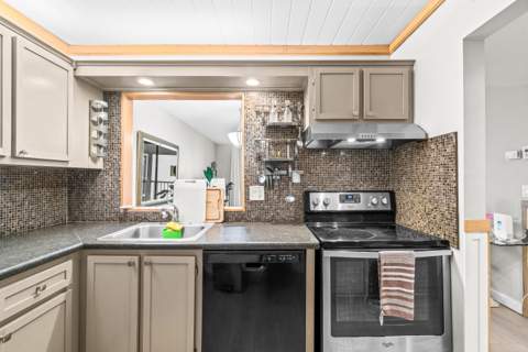 5370 Las Verdes Circle #209, Delray Beach FL - photo 13 of 30
