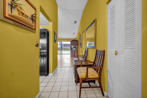 8 Eaton Place, Boynton Beach FL - photo 7 of 26