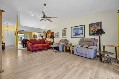 8 Eaton Place, Boynton Beach FL - photo 13 of 26