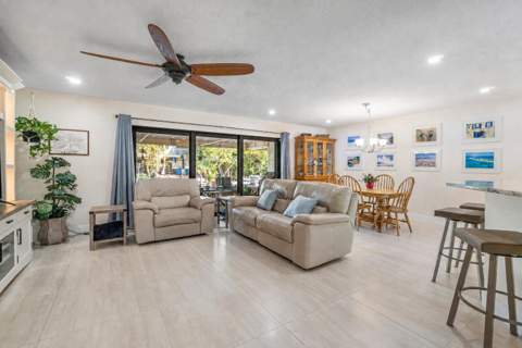611 NE 12th Terrace #2, Boynton Beach FL - photo 10 of 84