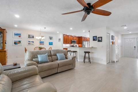 611 NE 12th Terrace #2, Boynton Beach FL - photo 9 of 84