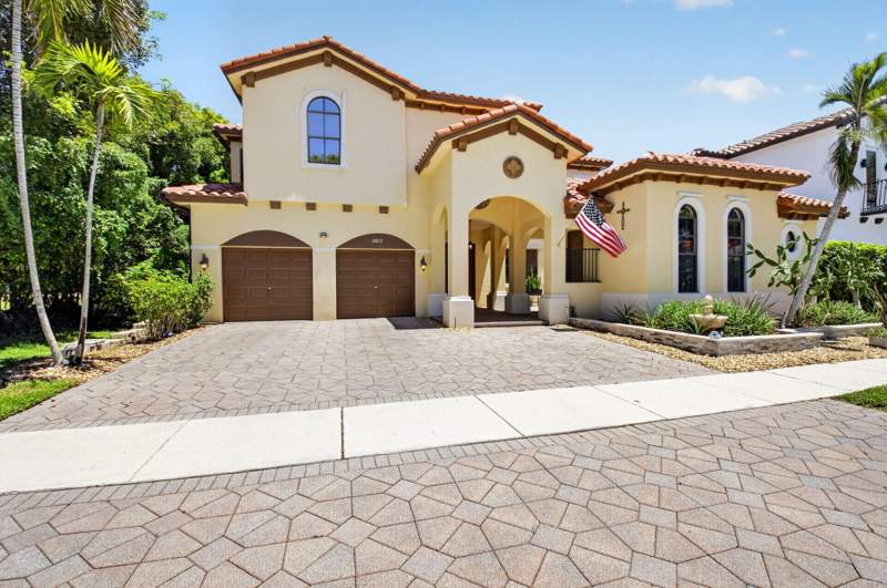 5 bedroom Single Family Residence at 4012 Artesa Drive, Jonathans Creek, Boynton Beach — photo 4