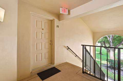 609 Sea Pine Way #F2, Greenacres FL - photo 11 of 20