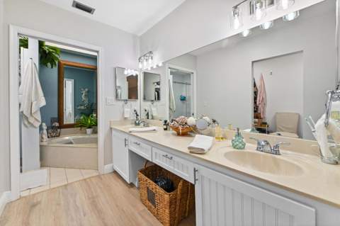 108 Executive Circle, Boynton Beach FL - photo 15 of 52