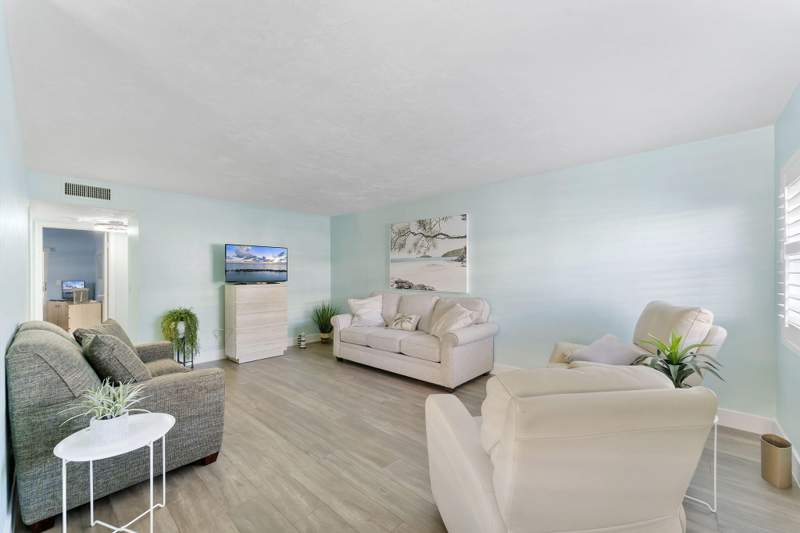 2 bedroom Condominium at 3322 Cynthia Lane #102, Murry Hills Apt Bldg Condo, Lake Worth Beach — photo 2