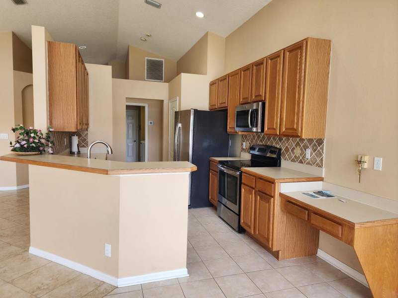 3 bedroom Single Family Residence at 849 NW Waterlily Place, Pineapple Plantation, Jensen Beach — photo 4