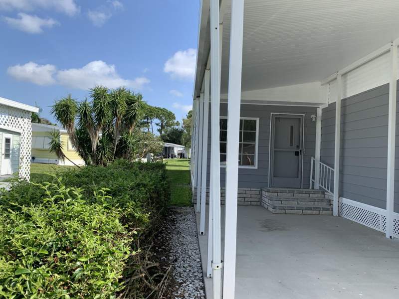 2 bedroom Mobile Home at 34 San Luis Obispo, Spanish Lakes Country Club Village, Fort Pierce — photo 4