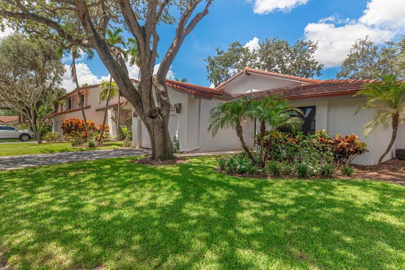 2 bedroom Single Family Residence at 627 Hollows Circle, The Hollows Of Deer Creek, Deerfield Beach — photo 3