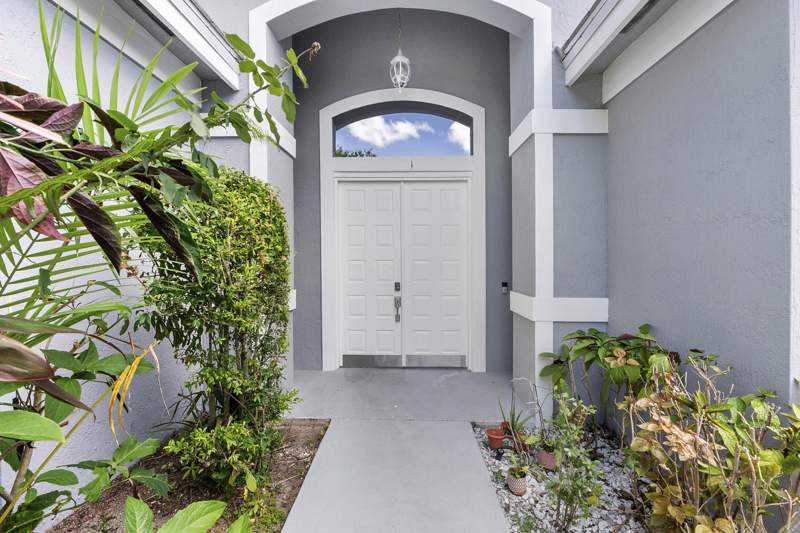 5 bedroom Single Family Residence at 4862 Kensington Circle, Kensington, Coral Springs — photo 2
