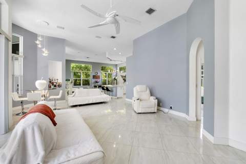 4862 Kensington Circle, Coral Springs FL - photo 17 of 48