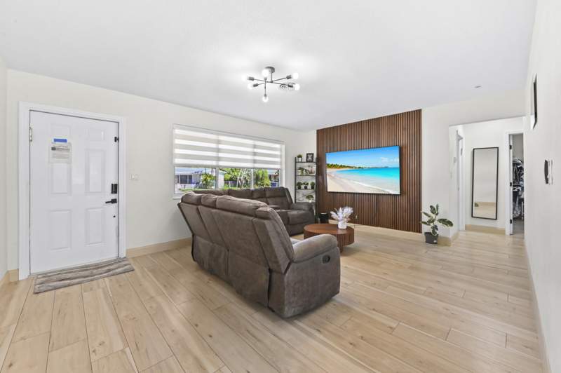 3 bedroom Single Family Residence at 1100 N 57th Terrace, Hollywood Beach Heights Park , Hollywood — photo 4