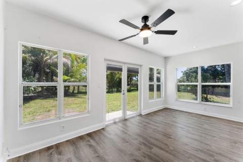 7044 Thompson Road, Boynton Beach FL - photo 6 of 44