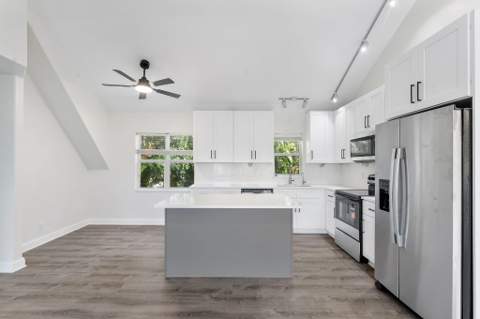 7044 Thompson Road, Boynton Beach FL - photo 13 of 44