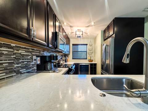 9460 Tangerine Place #207, Davie FL - photo 9 of 28