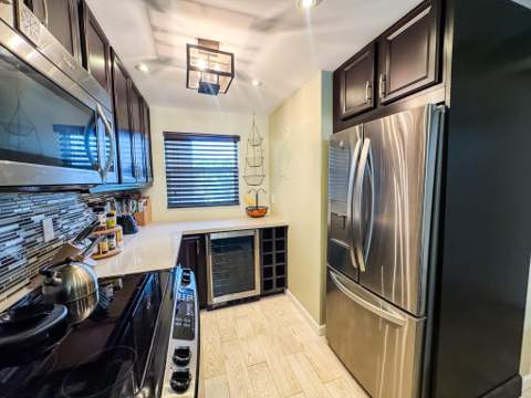 9460 Tangerine Place #207, Davie FL - photo 15 of 28