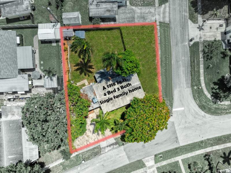 4 bedroom Single Family Residence at 1510 Crest Drive, Lake Osborne Estates 4, Lake Worth — photo 3