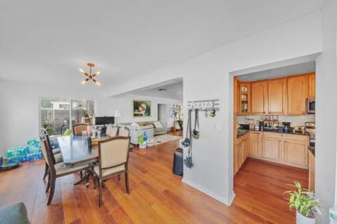 1510 Crest Drive, Lake Worth FL - photo 19 of 34