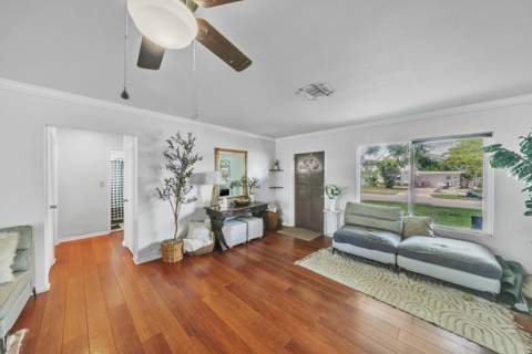 1510 Crest Drive, Lake Worth FL - photo 16 of 34