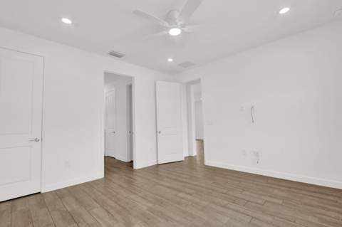 977 SE Crosswood Way, Port St. Lucie FL - photo 13 of 35