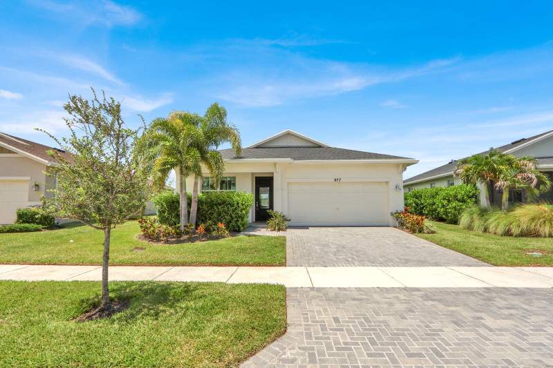 3 bedroom Single Family Residence at 977 SE Crosswood Way, Veranda Preserve West Phase 3, Port St. Lucie — photo 2