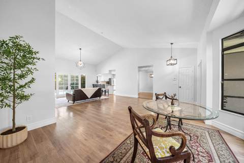 1506 Wiltshire Village Drive, Wellington FL - photo 7 of 33