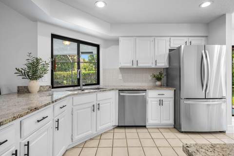 1506 Wiltshire Village Drive, Wellington FL - photo 9 of 33