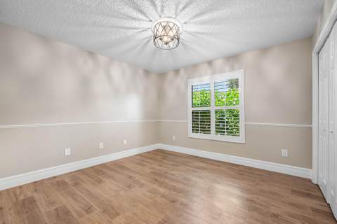 1506 Wiltshire Village Drive, Wellington FL - photo 20 of 33