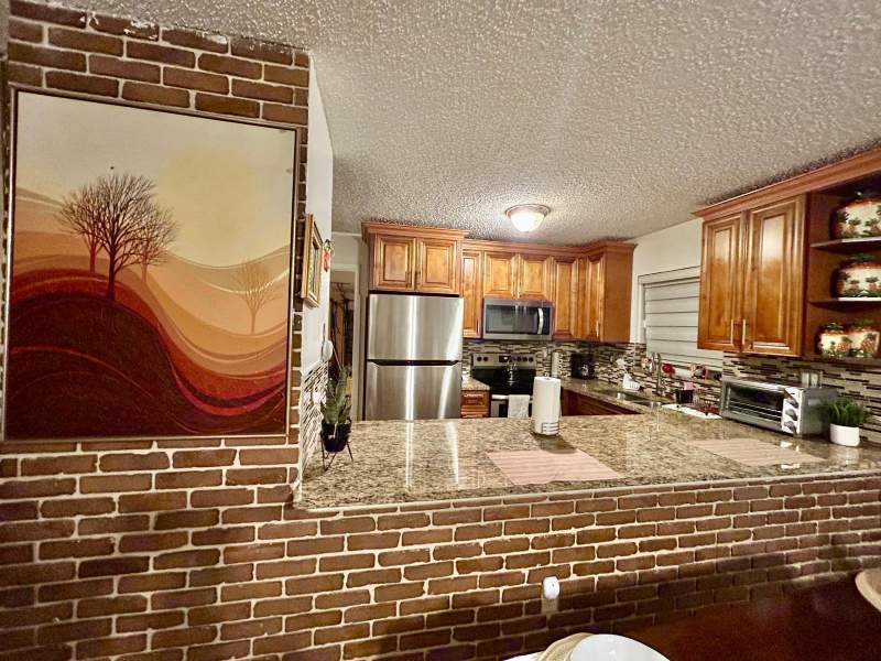 3 bedroom Single Family Residence at 7526 SW 7th Court, Lauderdale North Park Section 6, North Lauderdale — photo 4