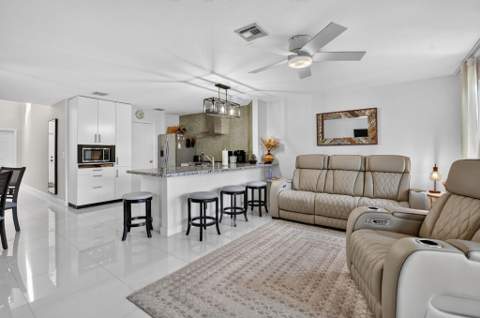 2260 Discovery Circle, Deerfield Beach FL - photo 12 of 43