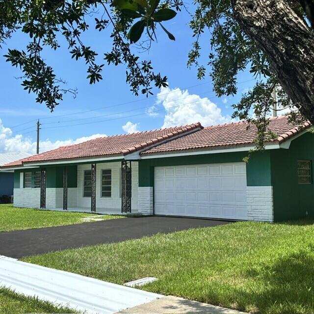 2 bedroom Single Family Residence at 3633 NE 6th Drive, Lake Rogers Isle Unit C, Boca Raton — photo 1