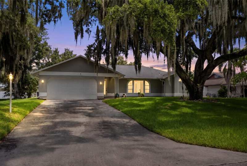 3 bedroom Single Family Residence at 6512 Flora Way, Lakewood Park Unit 7, Fort Pierce — photo 1