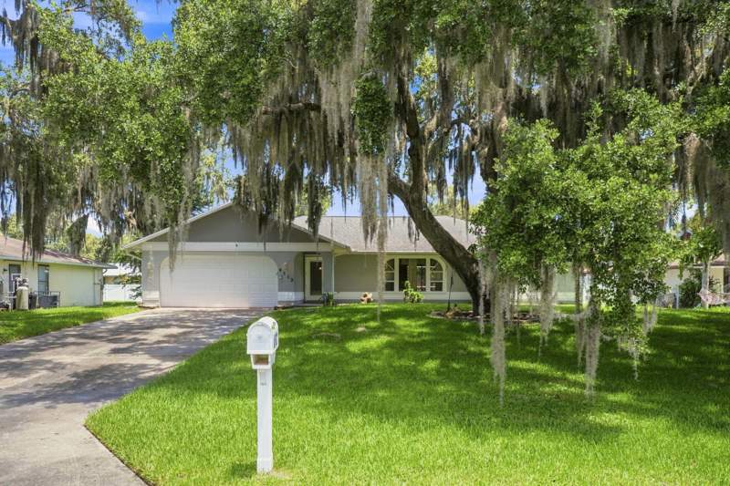 3 bedroom Single Family Residence at 6512 Flora Way, Lakewood Park Unit 7, Fort Pierce — photo 4