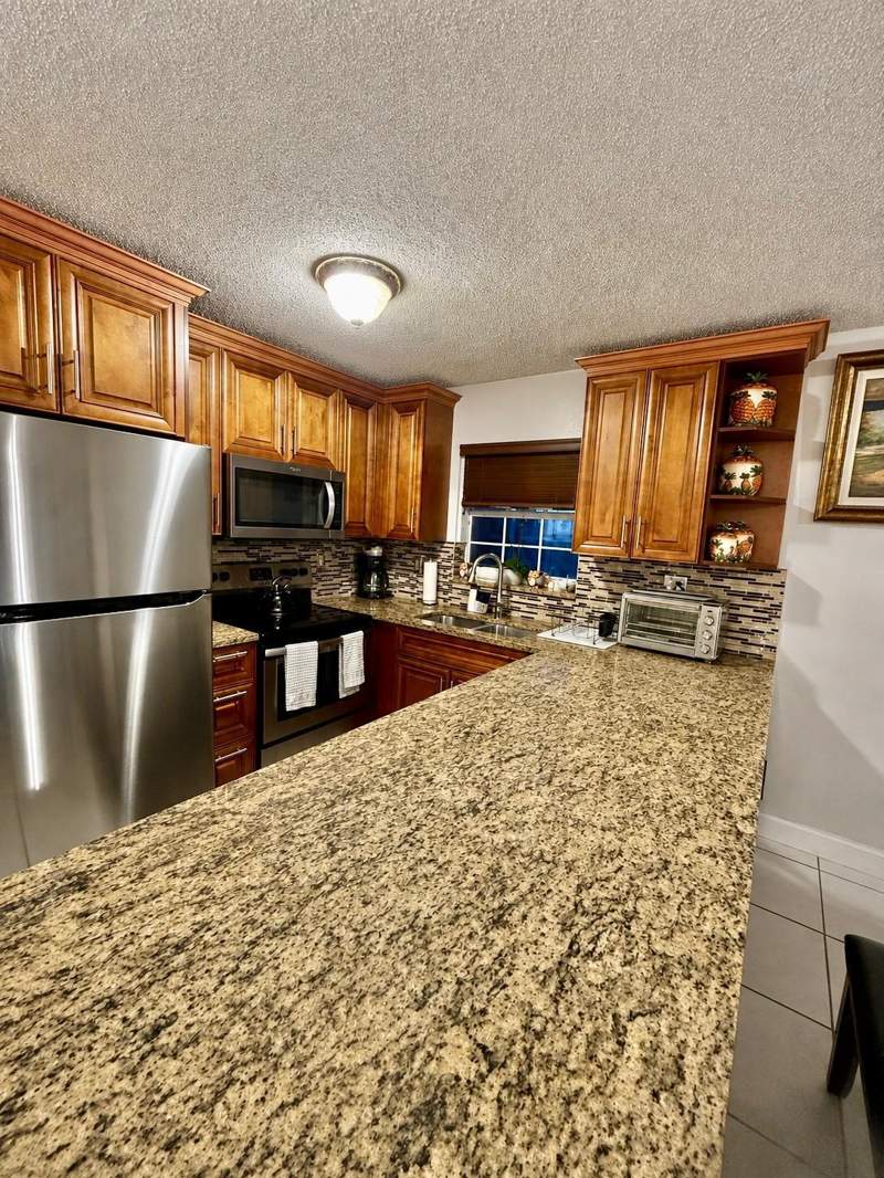 3 bedroom Single Family Residence at 7526 SW 7th Court, Lauderdale North Park Section 6, North Lauderdale — photo 5