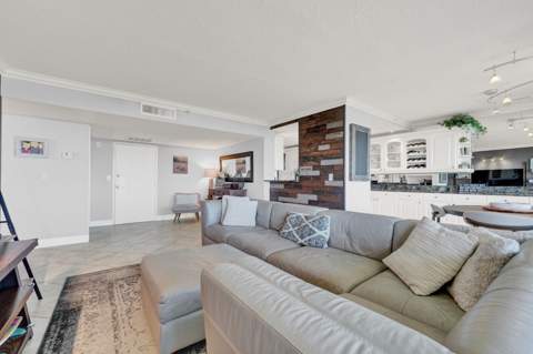 859 Jeffery Street #7050, Boca Raton FL - photo 6 of 37