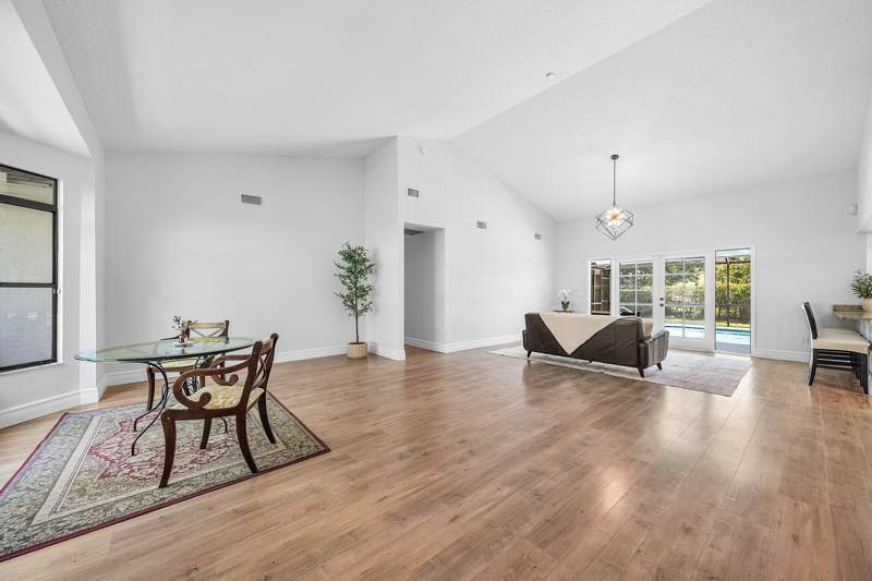 4 bedroom Single Family Residence at 1506 Wiltshire Village Drive, Greenview Shores 2 Of Wellington, Wellington — photo 4