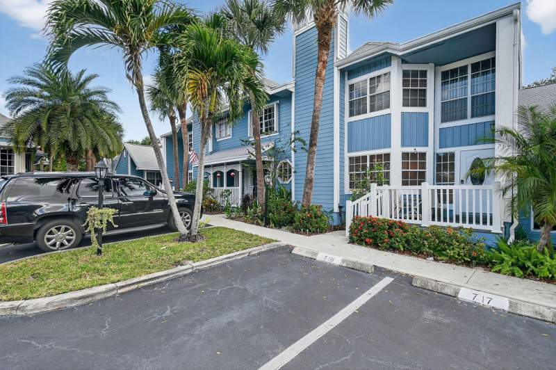 3 bedroom Townhouse at 717 Ocean Dunes Circle, Villas Of Ocean Dunes, Jupiter — photo 2