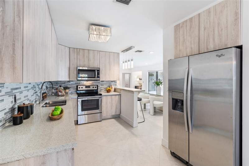 5 bedroom Single Family Residence at 2280 NE 62nd Street, Imperial Point 3rd Sec, Fort Lauderdale — photo 5