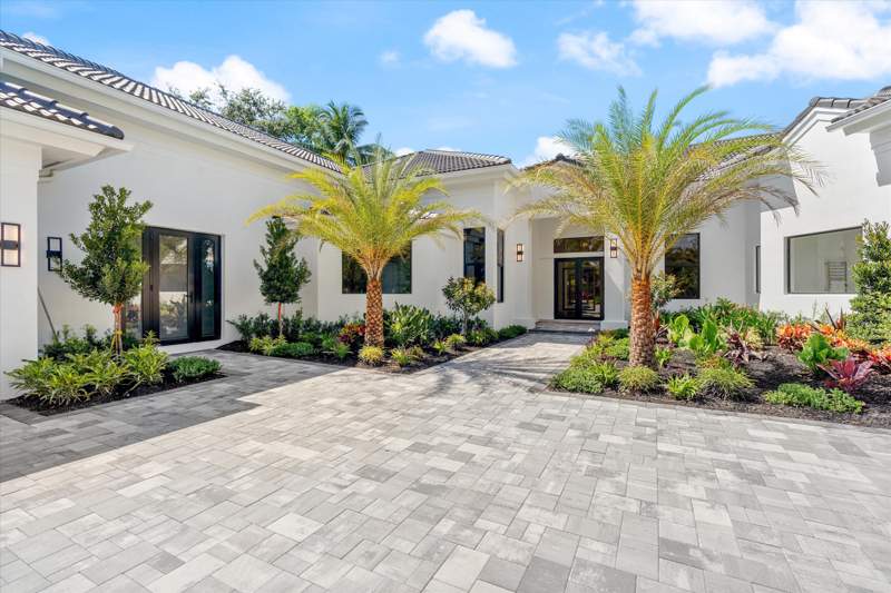 5 bedroom Single Family Residence at 2525 Seminole Circle, Bear Lakes Estates North, West Palm Beach — photo 5