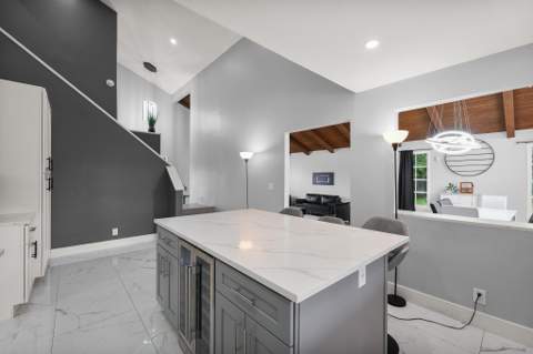 6785 Escondida Drive, Lake Clarke Shores FL - photo 10 of 34