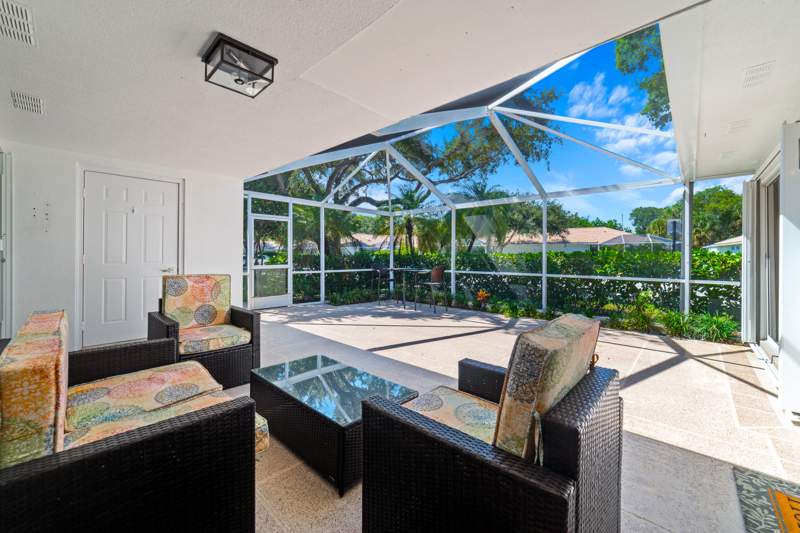 2 bedroom Single Family Residence at 2301 Pin Oak Court, Oaks-Sunterrace 1, Palm Beach Gardens — photo 4