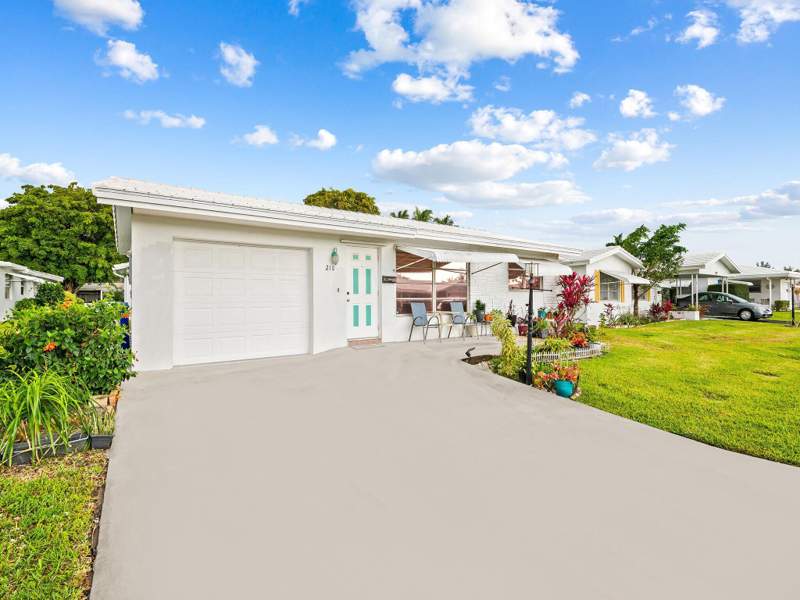 2 bedroom Single Family Residence at 210 NW 25th Court, Leisureville First Sec, Pompano Beach — photo 2