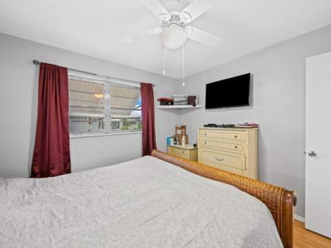 210 NW 25th Court, Pompano Beach FL - photo 10 of 16