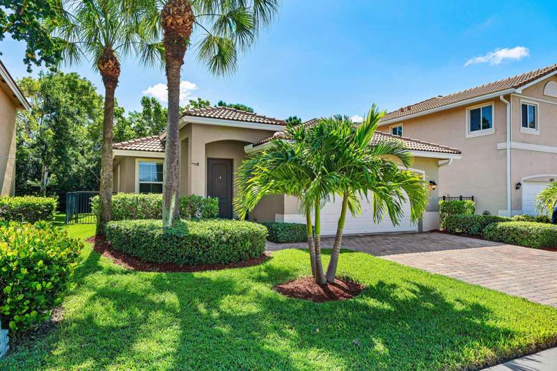 3 bedroom Single Family Residence at 5613 Caranday Palm Drive, VERONA ESTATES, Greenacres — photo 3