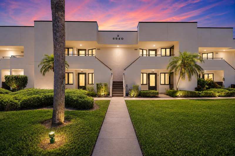 2 bedroom Condominium at 6940 SE Constitution Boulevard #3-203, Williamsburg At Heritage Ridge Condo, Hobe Sound — photo 1