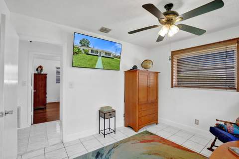 4900 NW 27 Terrace, Tamarac FL - photo 12 of 32