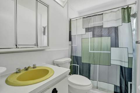 4900 NW 27 Terrace, Tamarac FL - photo 14 of 32