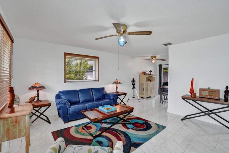 2 bedroom Single Family Residence at 4900 NW 27 Terrace, Tamarac Lakes South, Tamarac — photo 3