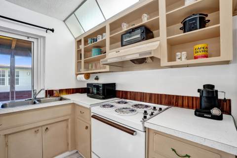 4900 NW 27 Terrace, Tamarac FL - photo 9 of 32